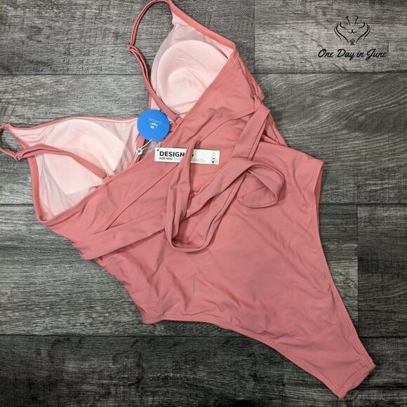 Cupshe Cut Out One Piece Swimsuit Size 4 - Picture 2 of 2